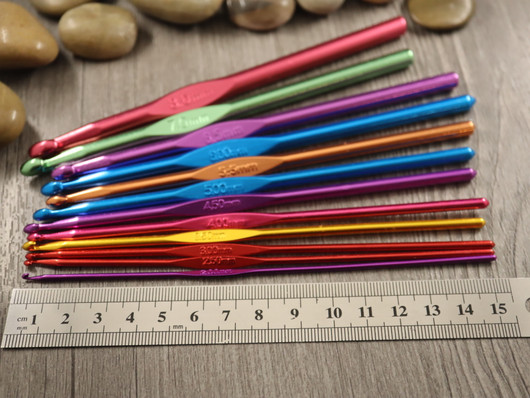 Virkkuukoukkusetti, alumiini, koot: 2-8mm (12kokoa), 1setti