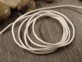 Nylon satiininyöri, 1.5mm, valkoinen, 10m