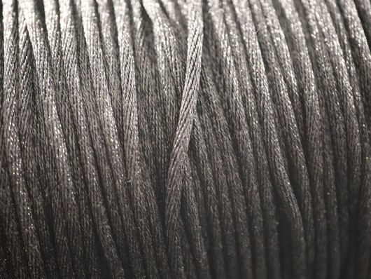 Nylon satiininyöri, 1.5mm, musta, 10m