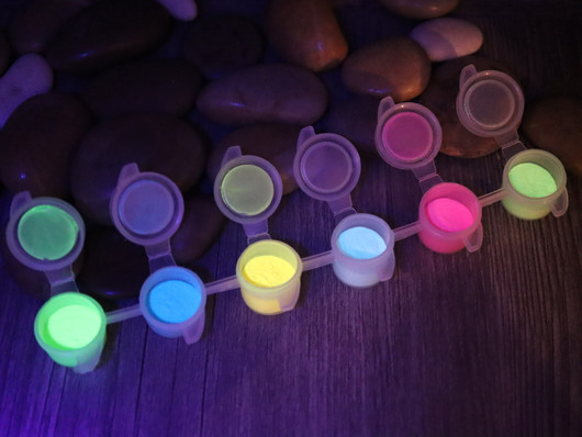 Emalia® Mica Glow pigmentit, lajitelma pimeässä hohtava 16, 10-11g, 1kpl