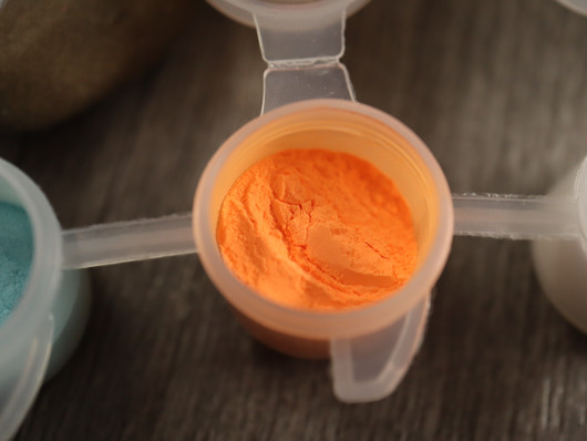 Emalia® Mica Glow pigmentit, lajitelma pimeässä hohtava 17, 10-11g, 1kpl