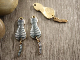 Kissariipus liikkuvalla hännällä, 34x10mm, harmaa, 1kpl