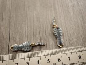 Kissariipus liikkuvalla hännällä, 34x10mm, harmaa, 1kpl