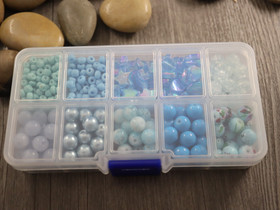 Akryyli-ja lasihelmilajitelma, 3-10mm, sininen, (n.700kpl) 1kpl