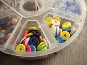 Fimohelmilajitelma, useita kokoja, useita värejä, 1kpl