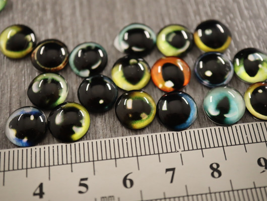 Kapussi silmä, 8mm, mix setti, 50kpl
