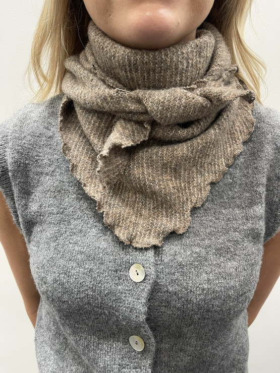 MARTA DU CHATEAU Huivi