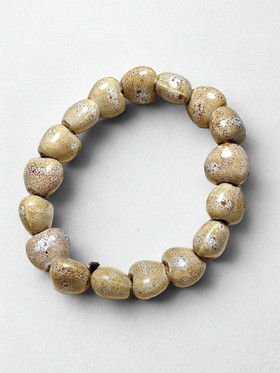 Keraaminen rannekoru beige