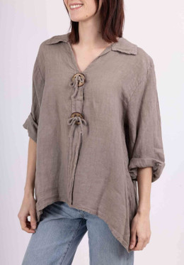 Kaija pellavapaita napeilla taupe