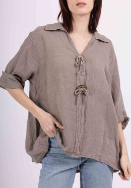 Kaija pellavapaita napeilla taupe