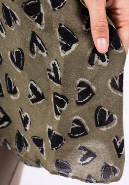 Kaulahuivi sydämet khaki