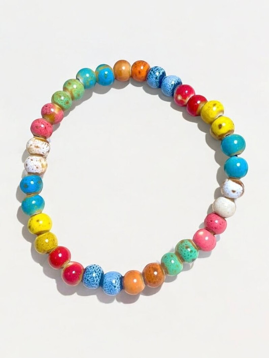 Keraaminen rannekoru monivärinen