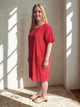 Laura raidallinen taskumekko punainen