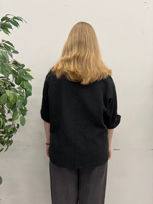 Lea t-paita + koru musta