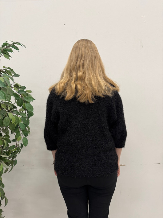 Miisa neulepusero musta