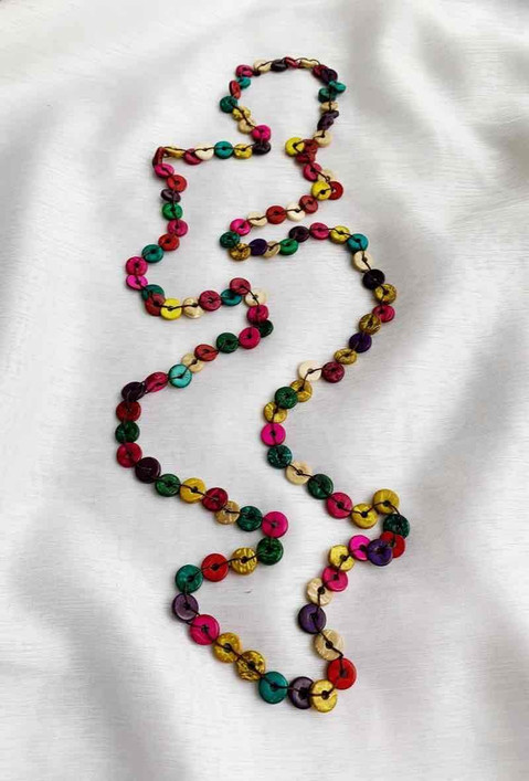 Nelli nappikaulakoru boho