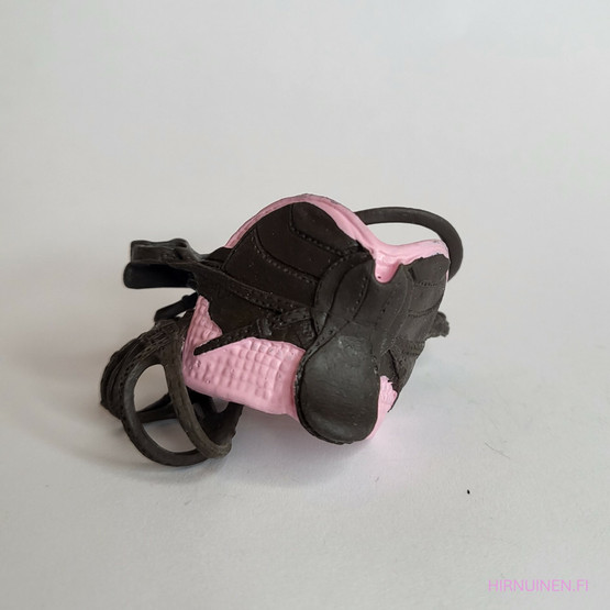 Schleich Satula ja suitset - Second Hand