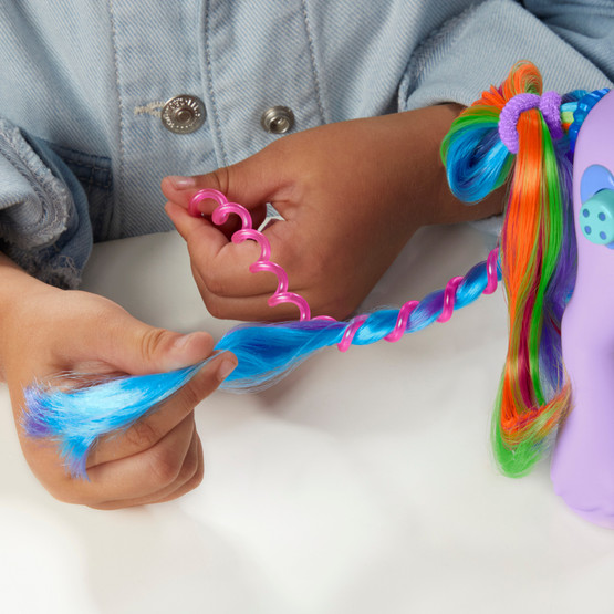 My Little Pony Rainbow Styles Izzy Moonbow ponihahmo äänillä