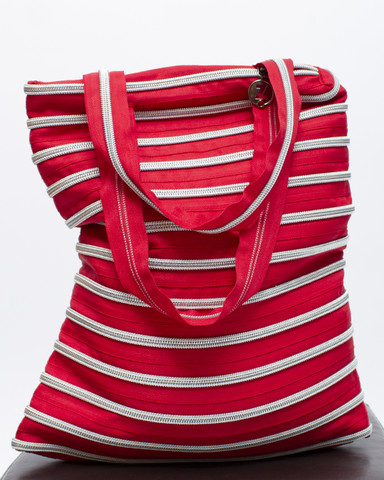 Zipit punahopea rantalaukku. 