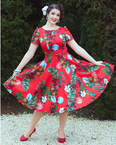 Tropiikin kukat kellomekko, upea punainen väri