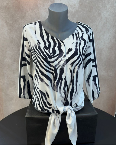 Timanttinen paitapusero. Mustavalkoinen Seepra kuosi 