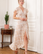 Saija mekko, Perhoshihallinen maximekko, hillitty beige