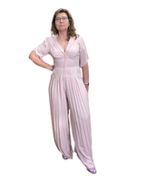 Serenity pellavahaalari. Ajatonta Eleganssia ja Arjen Mukavuutta