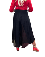 Culotte. Silkkiset vinoon leikatut housut. 