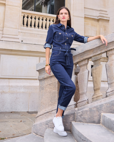 Farkkuhaalari, stretchiä, pienet kaulukset. Tumma farkkusininen