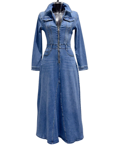 Pitkähihainen, nilkkapituinen stretch farkkumekko. 