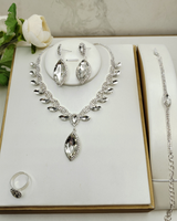 Juhlava Glamour korusetti, eri värejä