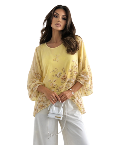 Väljä laskeutuva kukkakuvioinen pusero viskoosivuorellla. One size