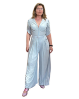 Serenity pellavahaalari. Ajatonta Eleganssia ja Arjen Mukavuutta