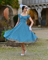 Laila, Klassinen Polka dot kellomekko