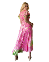 Saija mekko<3 Perhoshihallinen maksimekko, pinkki, kultatehosteilla!