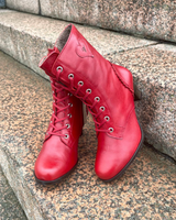 Minka nahkanilkkurit -punainen