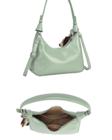 Tyylikäs pieni käsilaukku, irroitettavalla olkahihnalla, kolme väriä