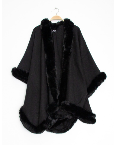 Musta turkissomisteinen viitta