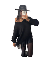 Naisellinen mohair-pitsineule, yhdistää mukavuuden ja eleganssin