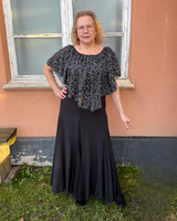 Mustavalkoinen,  Kielo liehukepusero