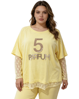  Pitsikoristeinen 5 Parfum -pusero  timantti/helmikoristeilla. 