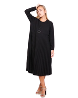 Pliseerattu pitkä neulemekko korulla, eri värejä! 