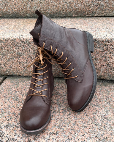  Mago, ruskea nahkainen nilkkuri/maihari Mikä väri!