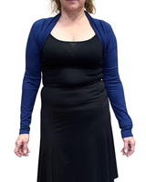 Tummansininen pitkähihainen bolero, hihat