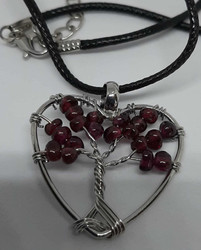 Elämänpuu kaulakoru Granaatti