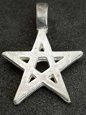 Hop. Pentagram kiinteä lenkki