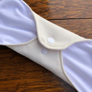 Luonnonvalkoinen bambutrikoo päivä kestoside