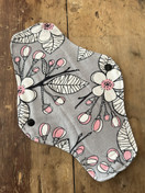 Harmaa luomupuuvilla päivä kestoside