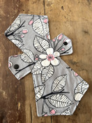 Harmaa kukallinen luomupuuvilla päivä kestoside