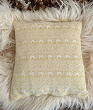 Keltakuviollinen koriste tyynynpääiilinen